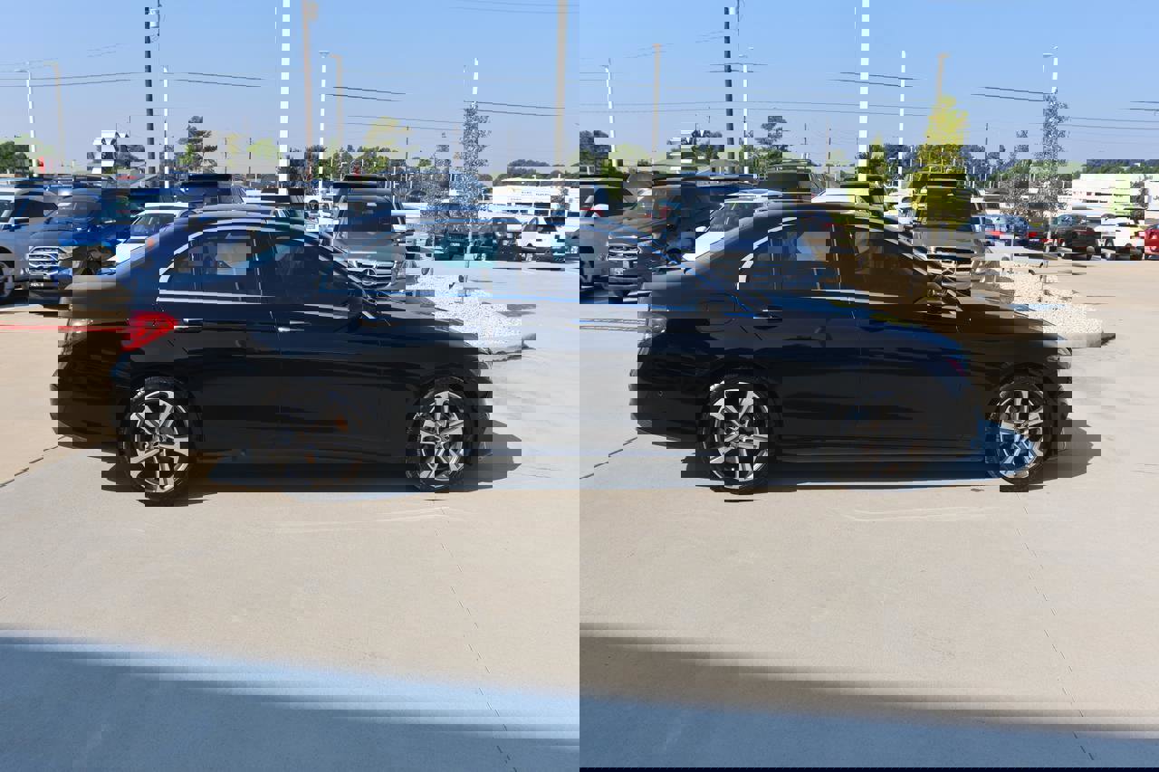 Used 2018 Mercedes-Benz E 300 image 6