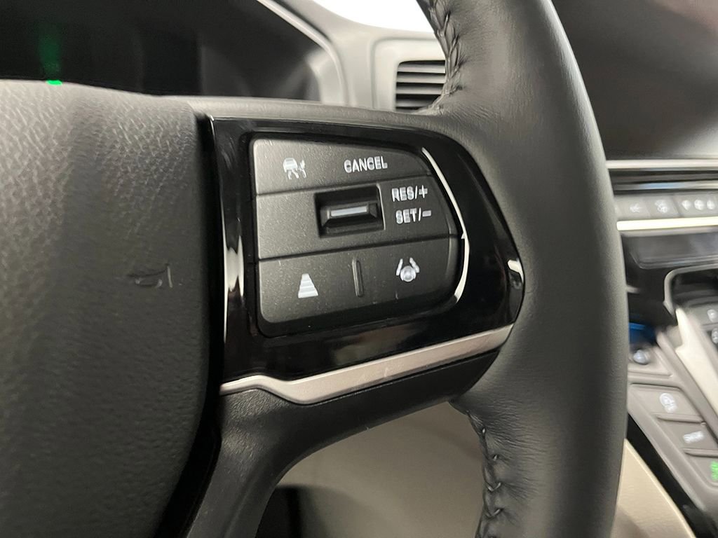 New 2026 Honda Odyssey Touring image 19