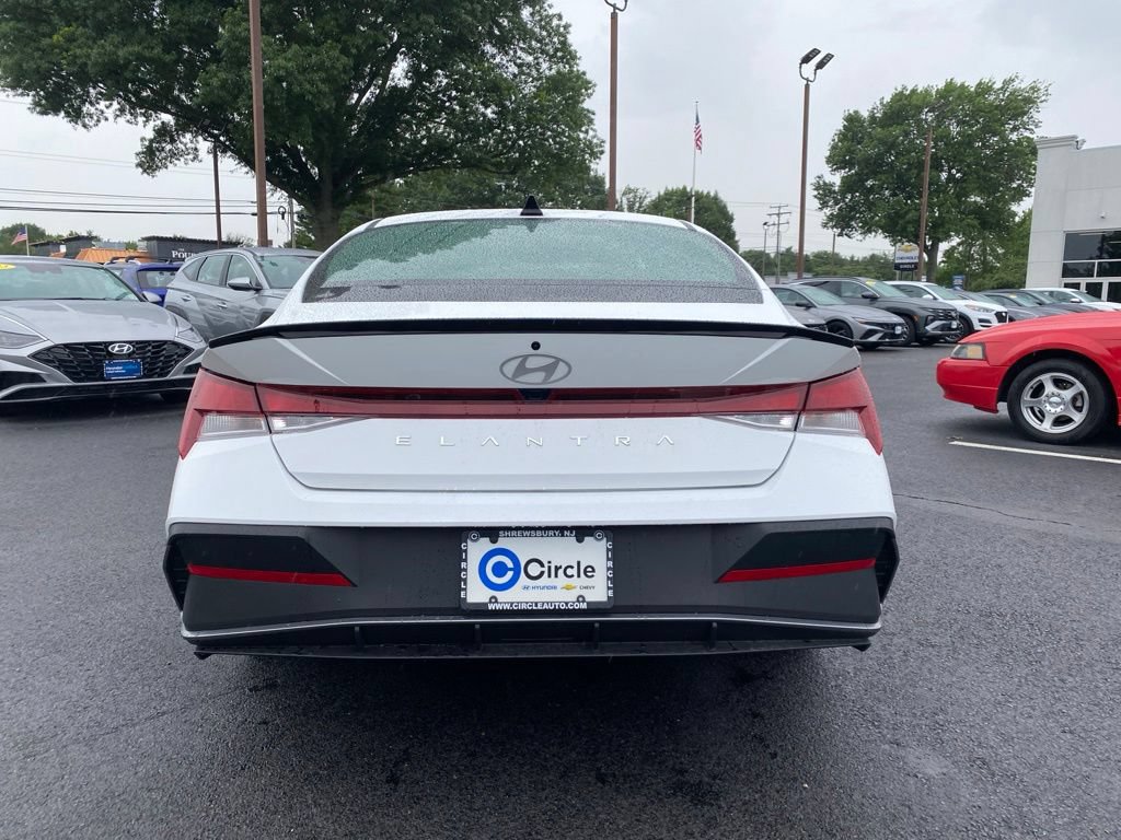 New 2026 Hyundai Elantra Sport FWD image 5