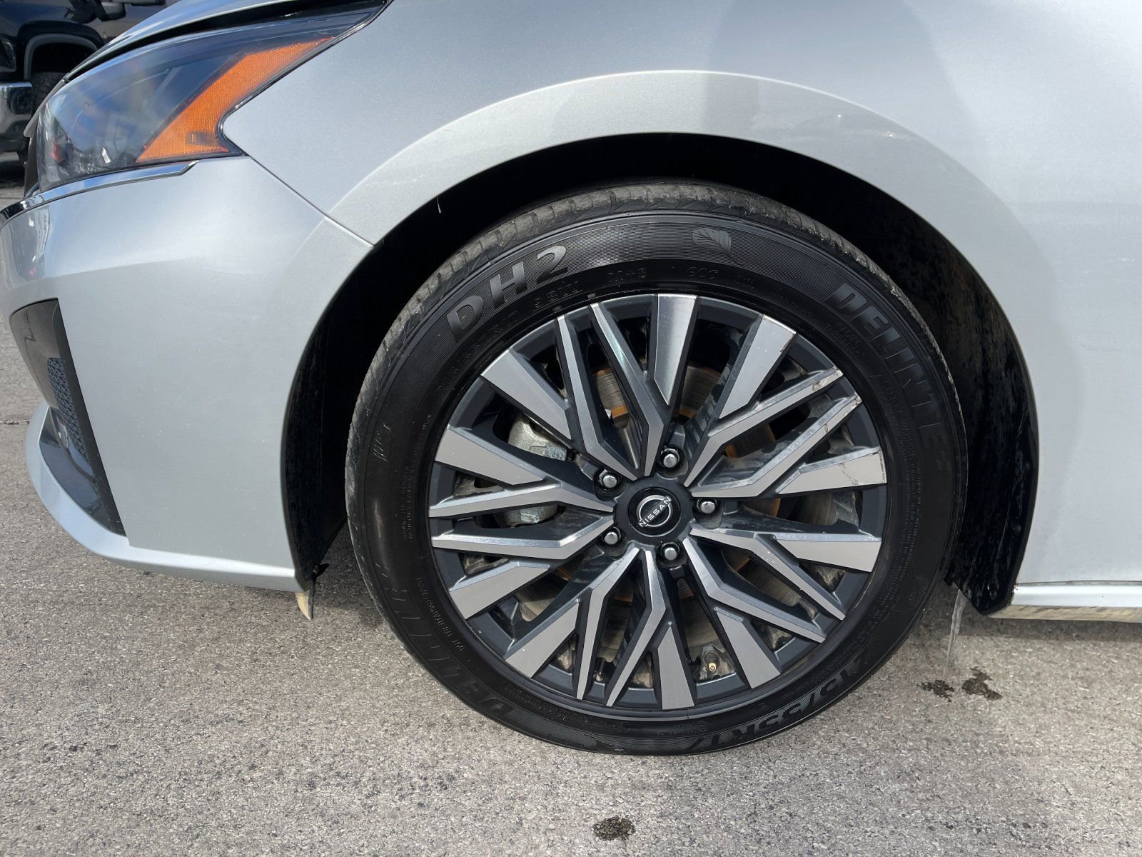 Used 2024 Nissan Altima 2.5 SV image 30