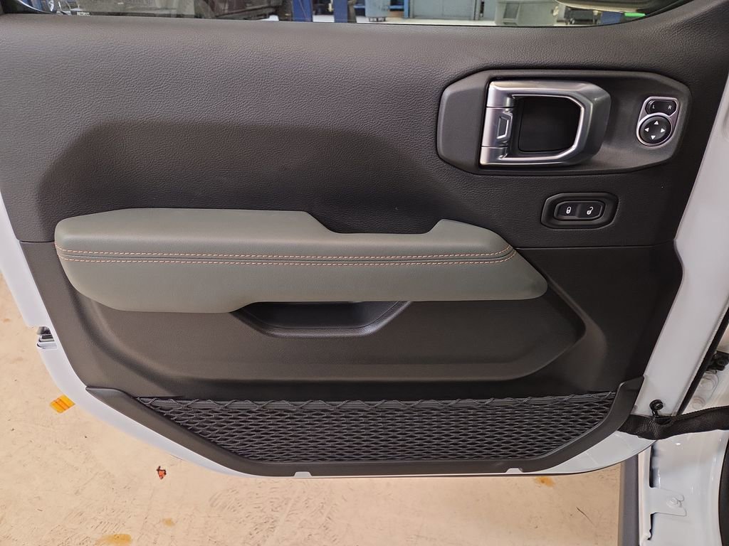 New 2026 Jeep Gladiator Mojave image 10