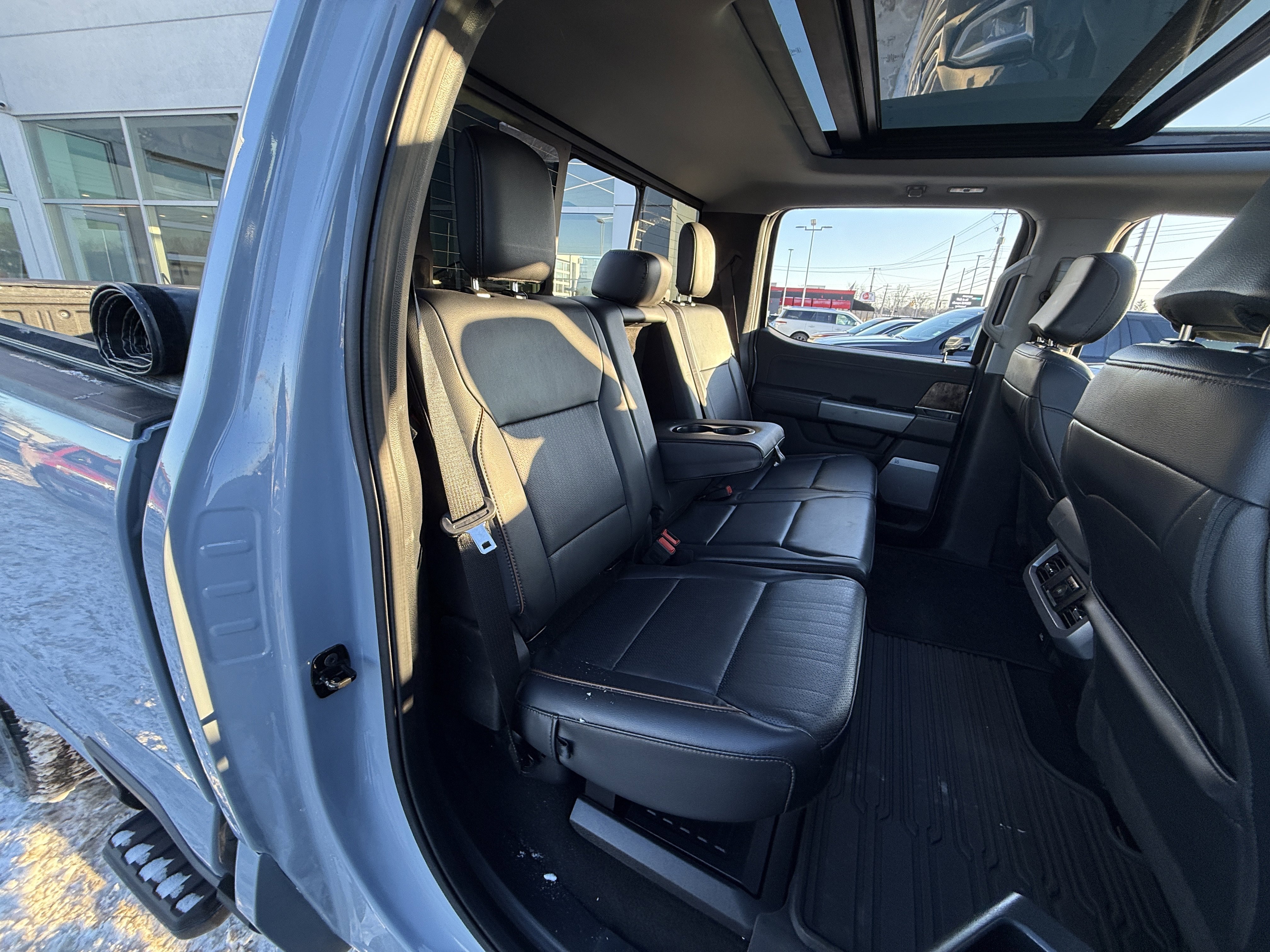 Used 2025 Ford F250 Lariat w/ Lariat Ultimate Package image 27