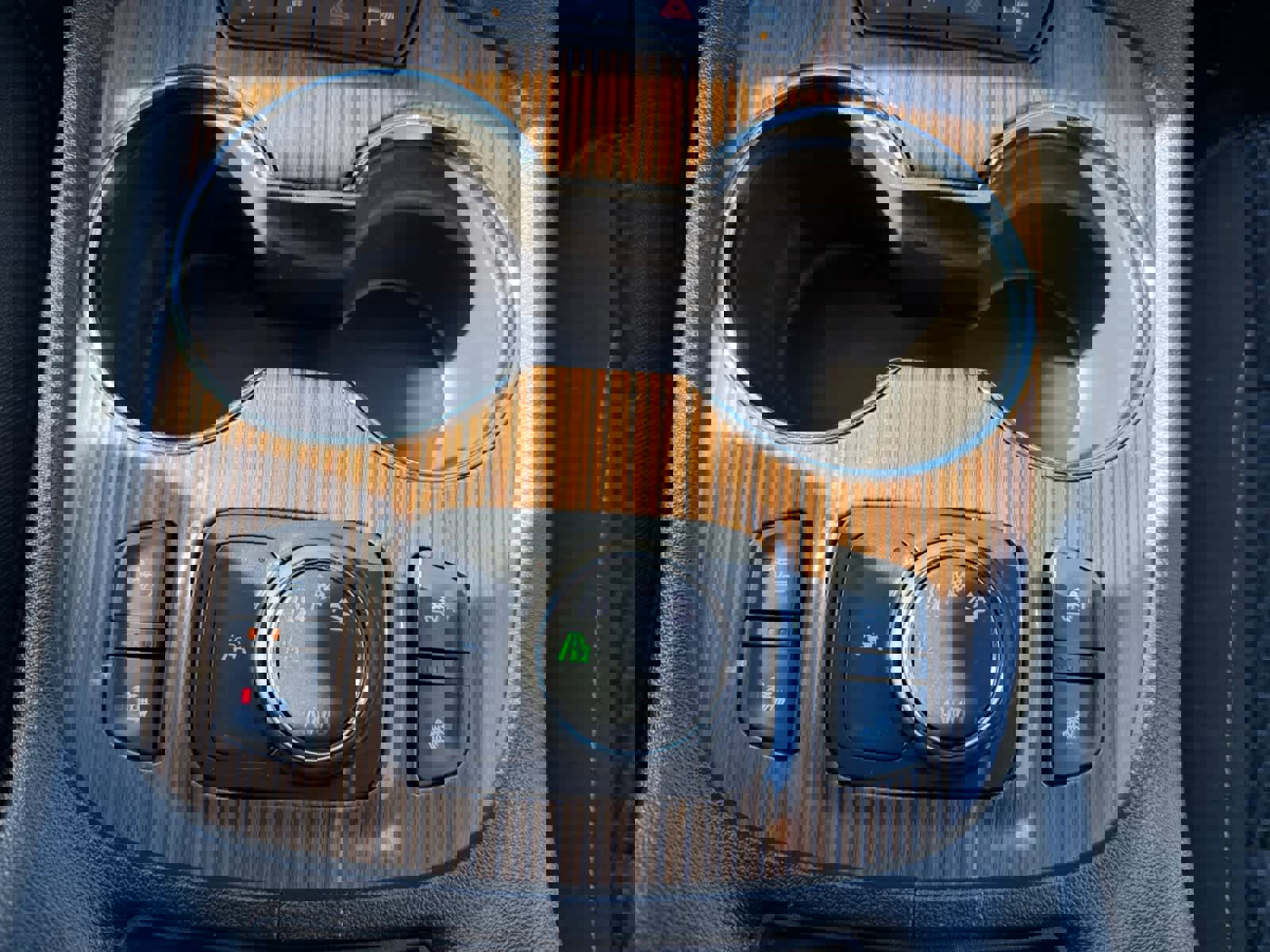 Used 2023 GMC Acadia SLE w/ Driver Convenience Package image 15