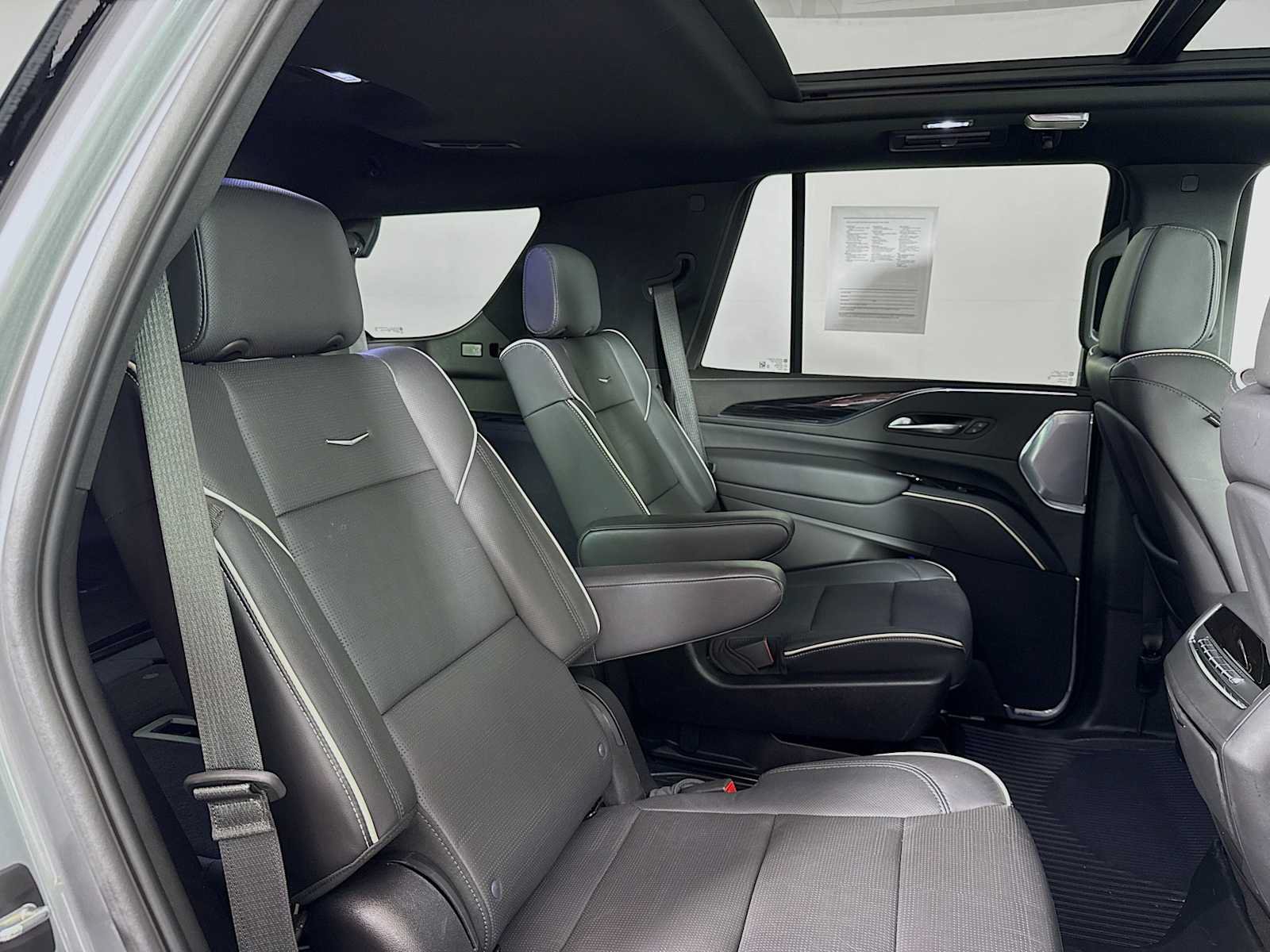Used 2023 Cadillac Escalade Sport w/ LPO, ONYX Package AWD/4WD image 27