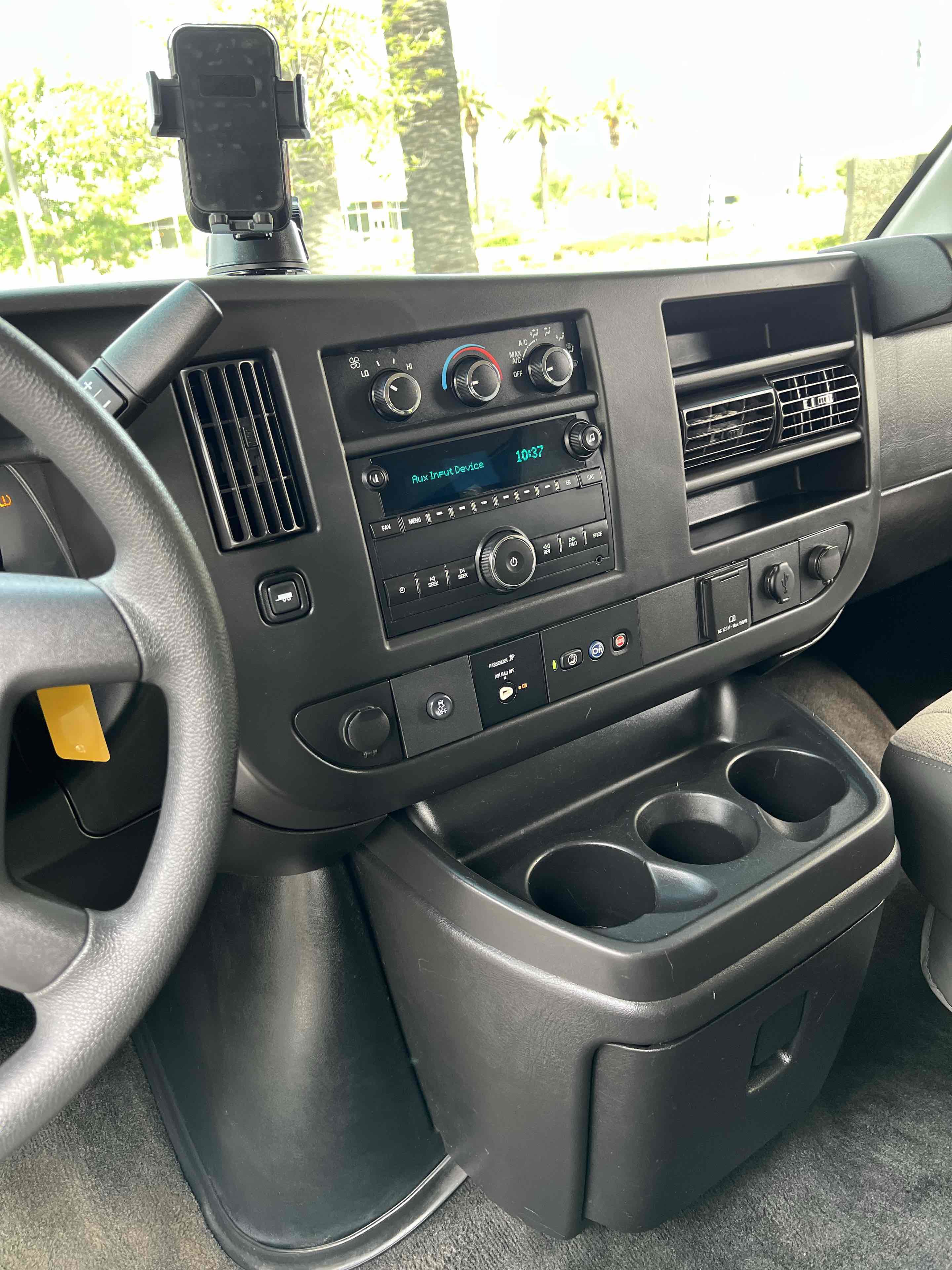 Used 2018 Chevrolet Express 3500 LT w/ LT Preferred Equipment Group RWD image 22