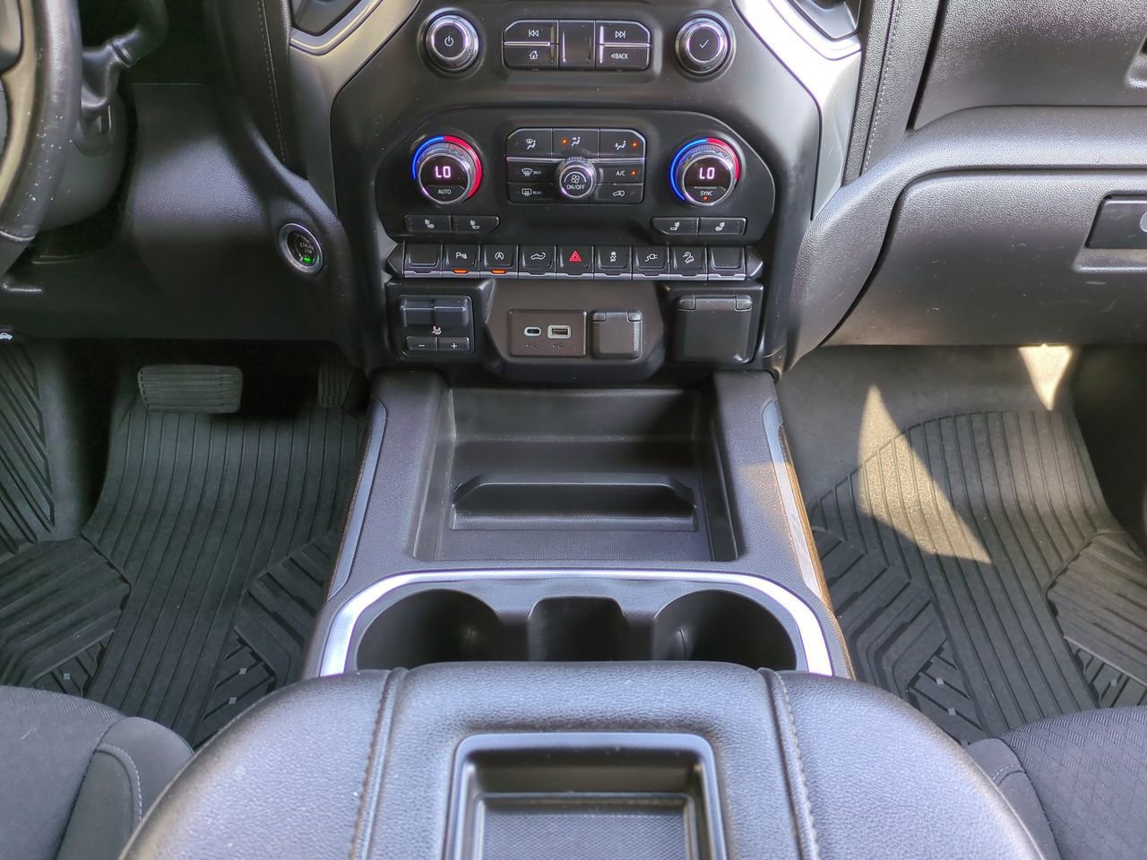 Used 2021 Chevrolet Silverado 1500 LT Trail Boss w/ Convenience Package II AWD/4WD image 19