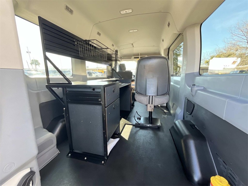 Used 2019 Ford Transit 150 XLT image 12