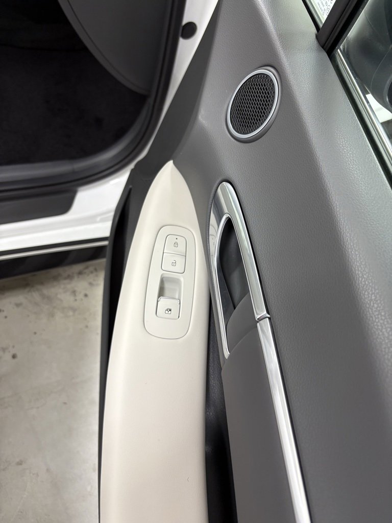 Used 2023 Hyundai Sonata SEL w/ Preferred Accessory Package image 21