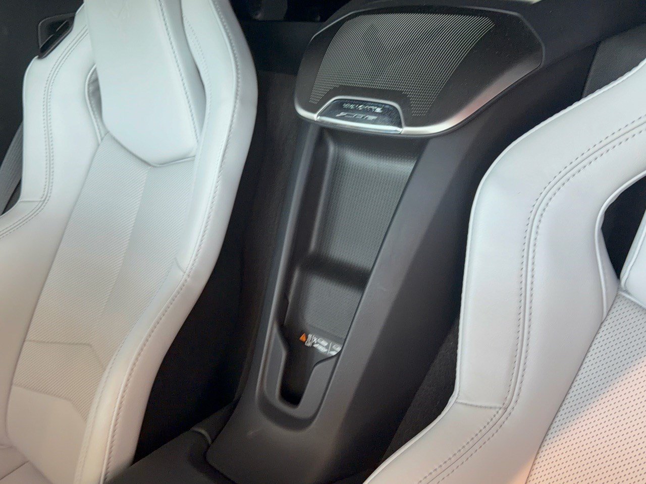 Used 2024 Chevrolet Corvette Z06 RWD image 25