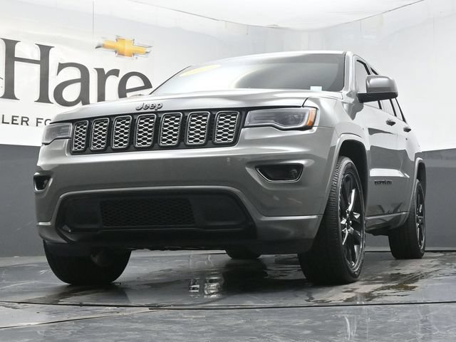 Used 2021 Jeep Grand Cherokee Laredo AWD/4WD image 55