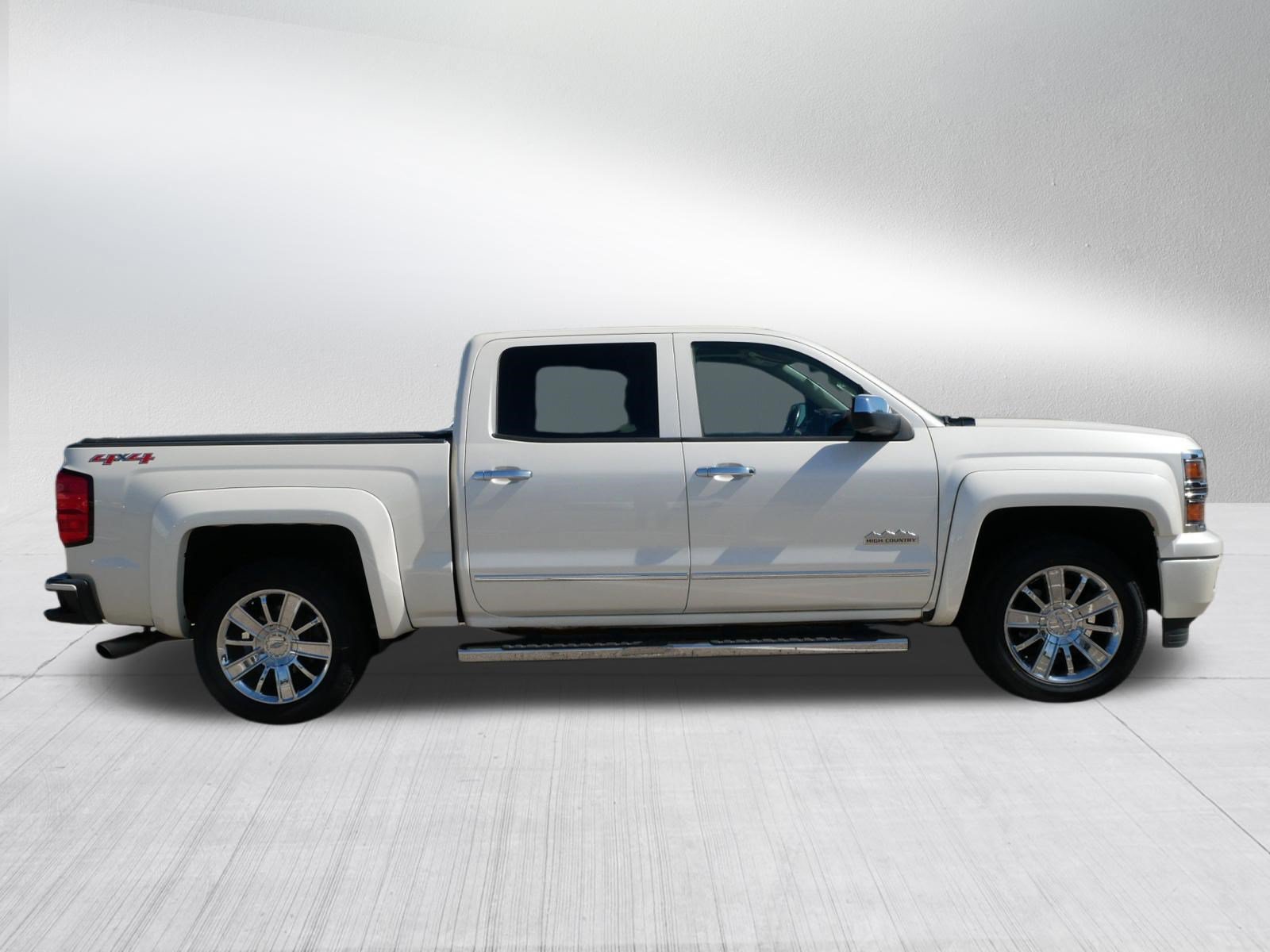 Used 2014 Chevrolet Silverado 1500 High Country w/ High Country Premium Package AWD/4WD image 8