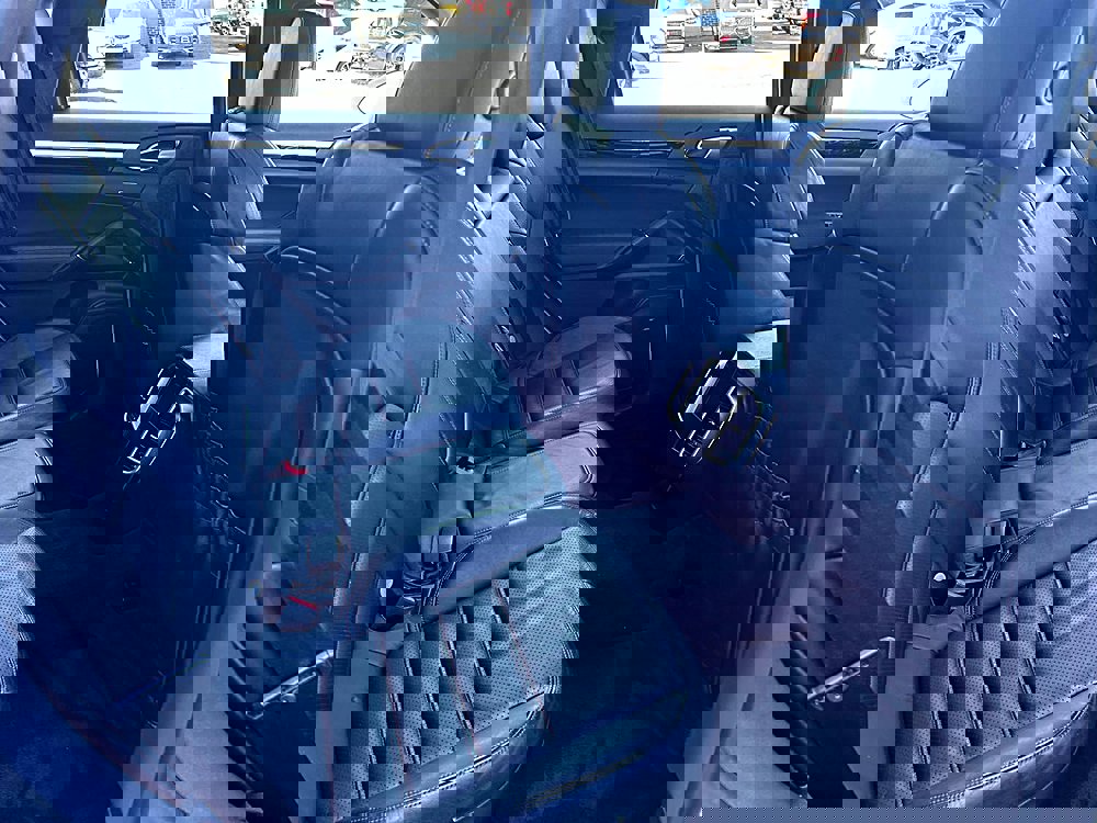 Used 2017 Porsche Cayenne Platinum Edition image 15