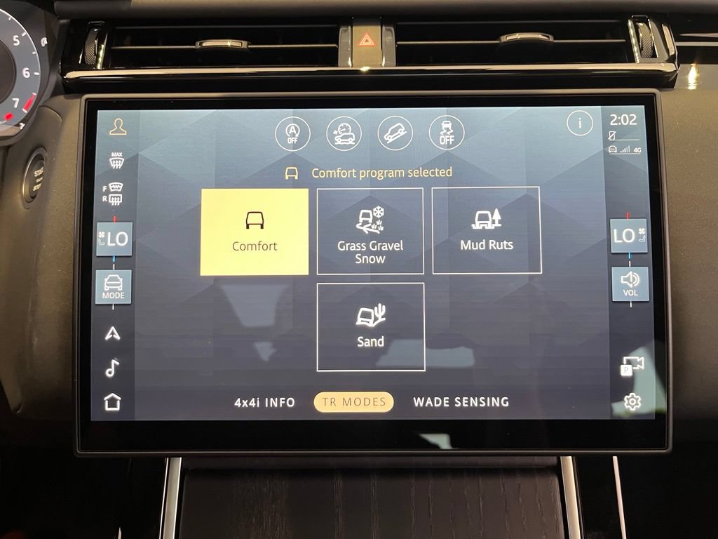 Used 2026 Land Rover Range Rover Velar Dynamic SE AWD/4WD image 56
