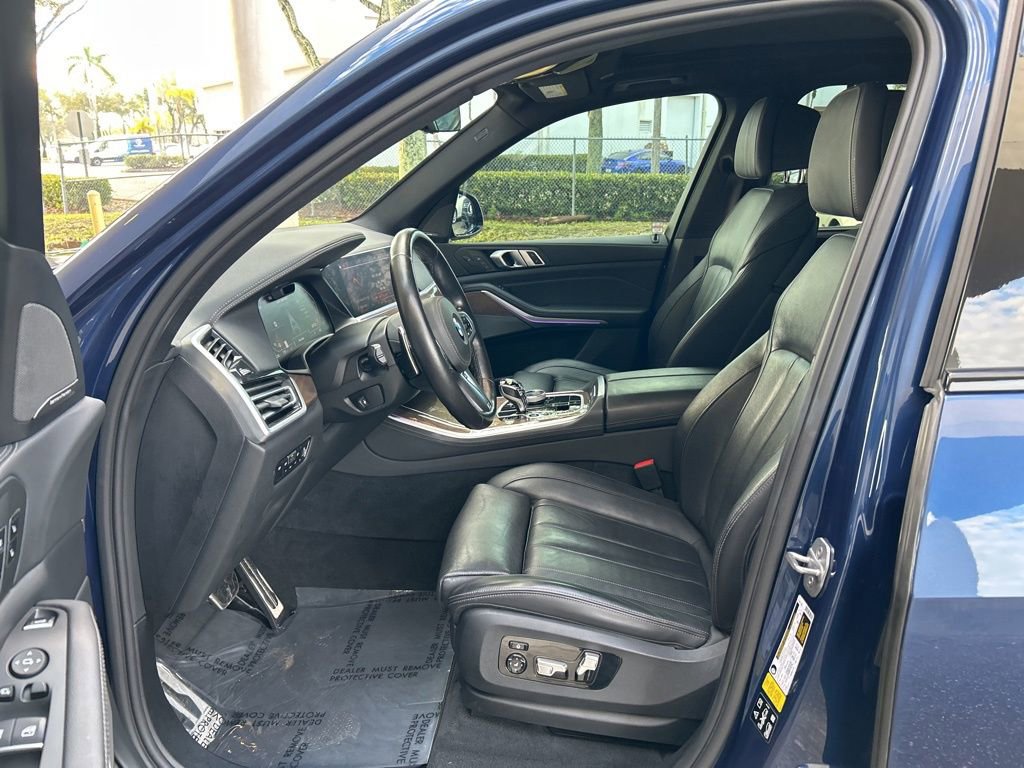 Used 2020 BMW X5 M50i image 5