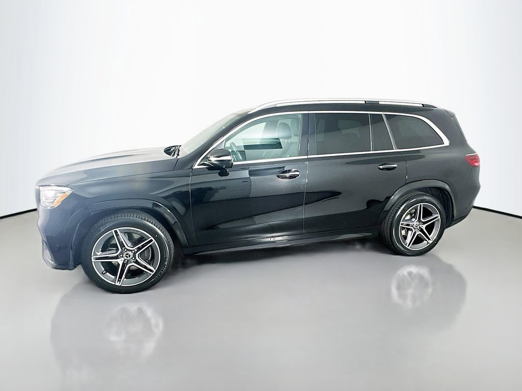 Used 2024 Mercedes-Benz GLS 450 4MATIC image 2