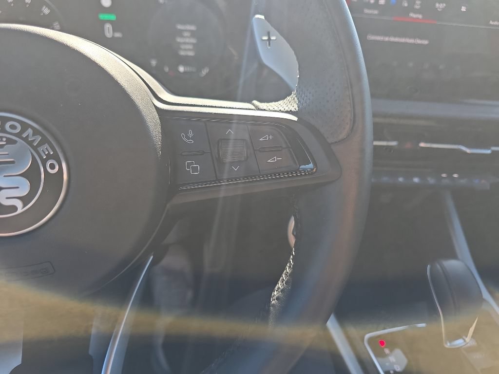 Used 2024 Alfa Romeo Tonale Veloce AWD/4WD image 19