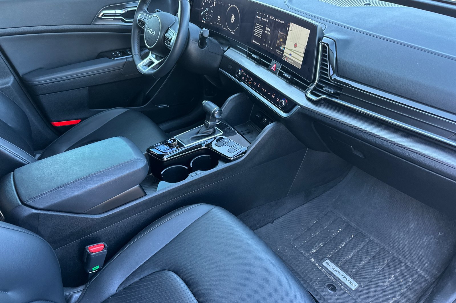 Used 2025 Kia Sportage SX FWD image 19