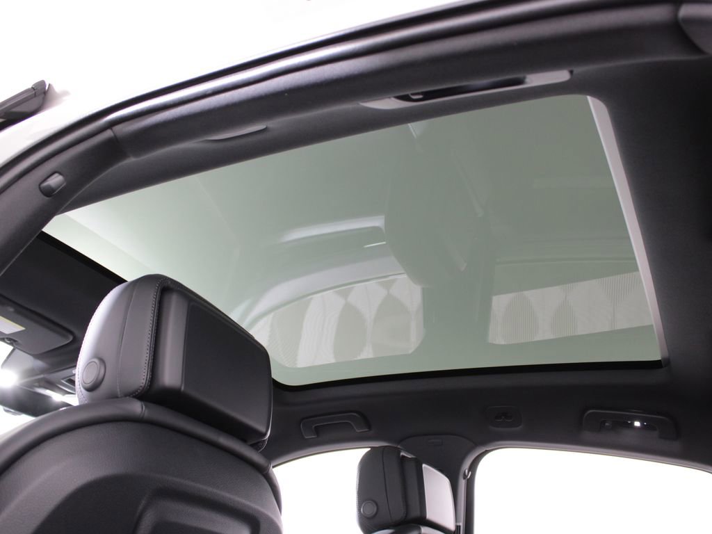 Used 2026 Porsche Cayenne Coupe image 18