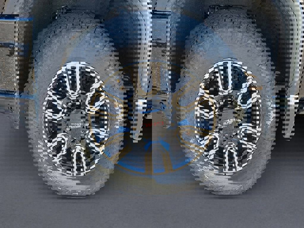 Used 2023 GMC Sierra 2500 AT4 w/ AT4 Premium Plus Package image 14