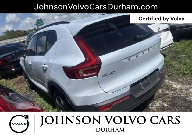 Used 2026 Volvo XC40 B5 Plus w/ Protection Package Premier AWD/4WD image 6