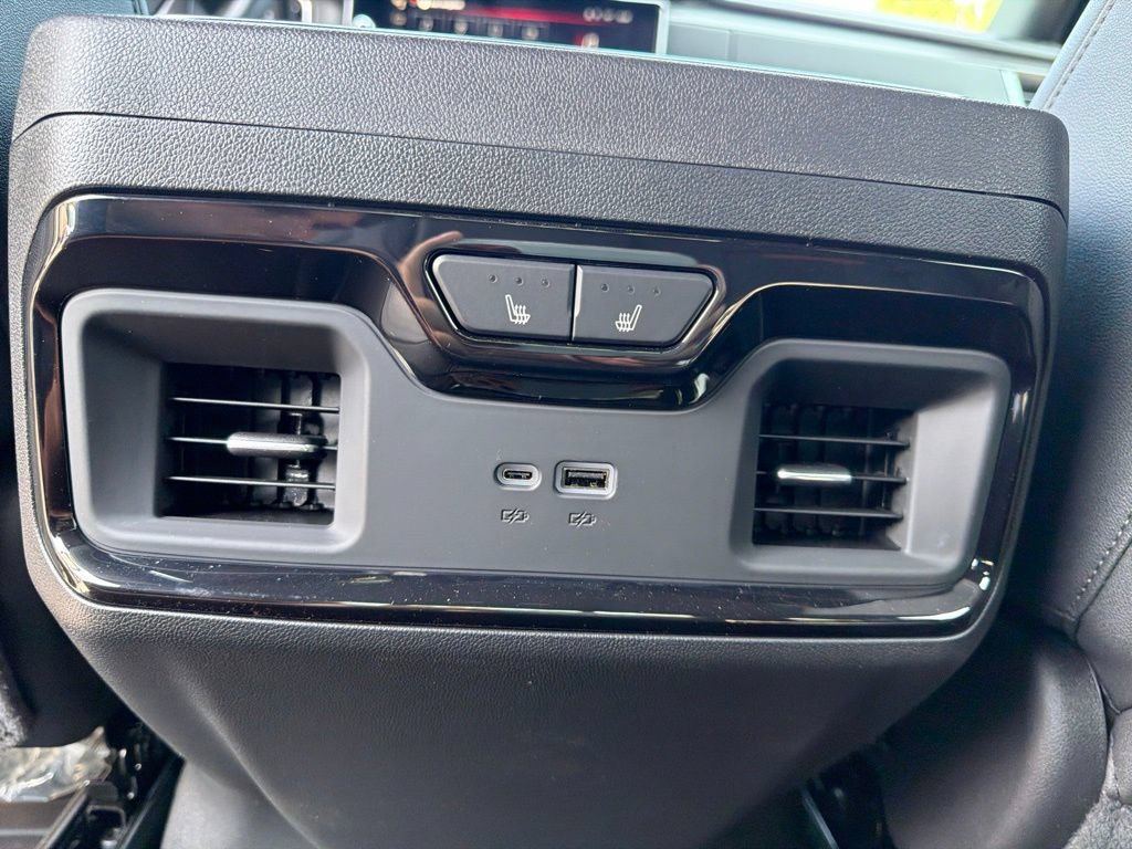 New 2026 GMC Sierra 2500 AT4 w/ AT4 Premium Plus Package AWD/4WD image 37