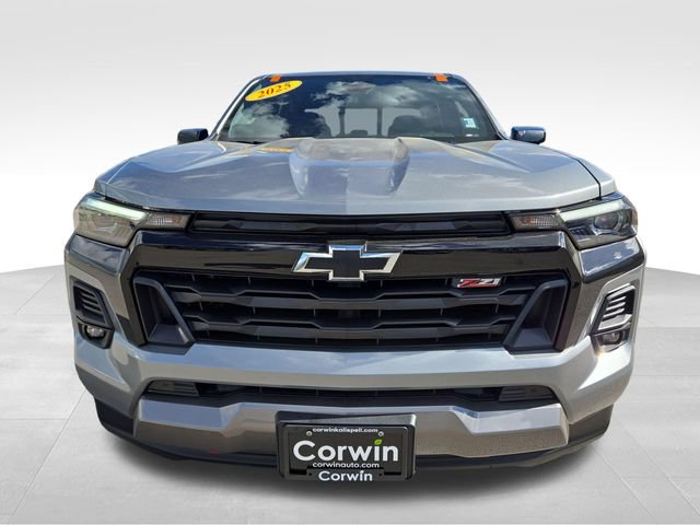 Used 2025 Chevrolet Colorado Z71 w/ Z71 Convenience Package 2 AWD/4WD image 4
