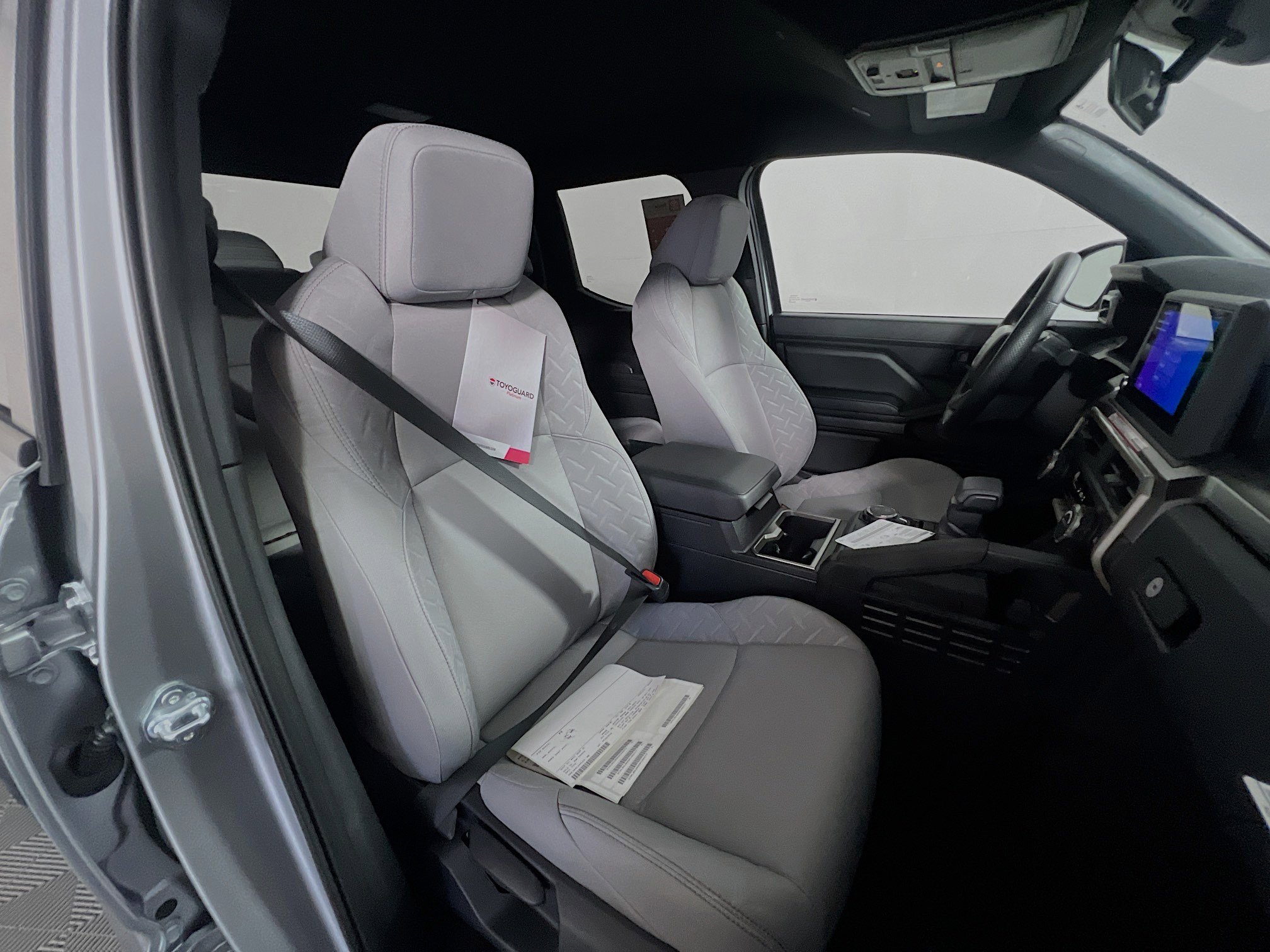 New 2025 Toyota Tacoma SR5 image 31