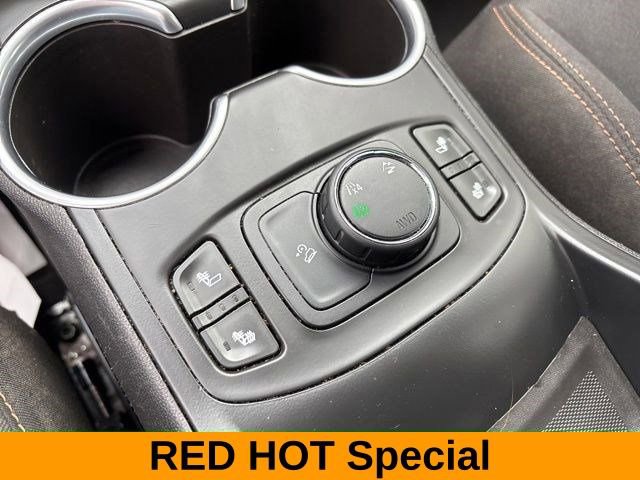 Used 2019 GMC Terrain SLE w/ Driver Convenience Package image 26