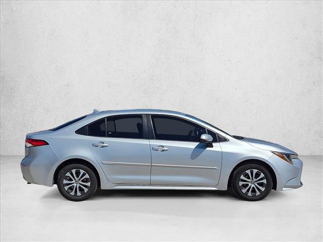 Used 2022 Toyota Corolla LE w/ Carpet Mat Package (TMS) FWD image 4