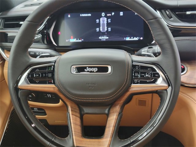 New 2025 Jeep Grand Cherokee Summit image 29
