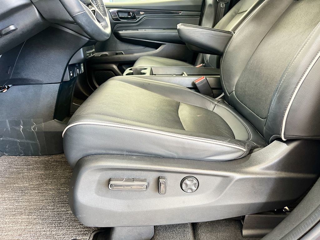 Used 2023 Honda Odyssey Elite image 19
