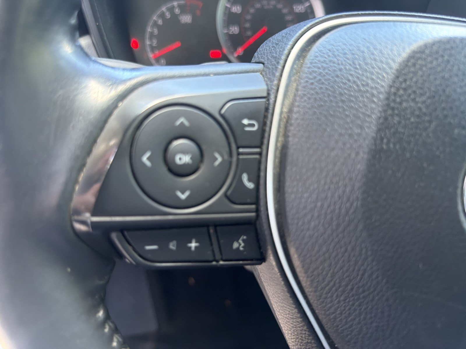 Used 2020 Toyota Corolla SE FWD image 20