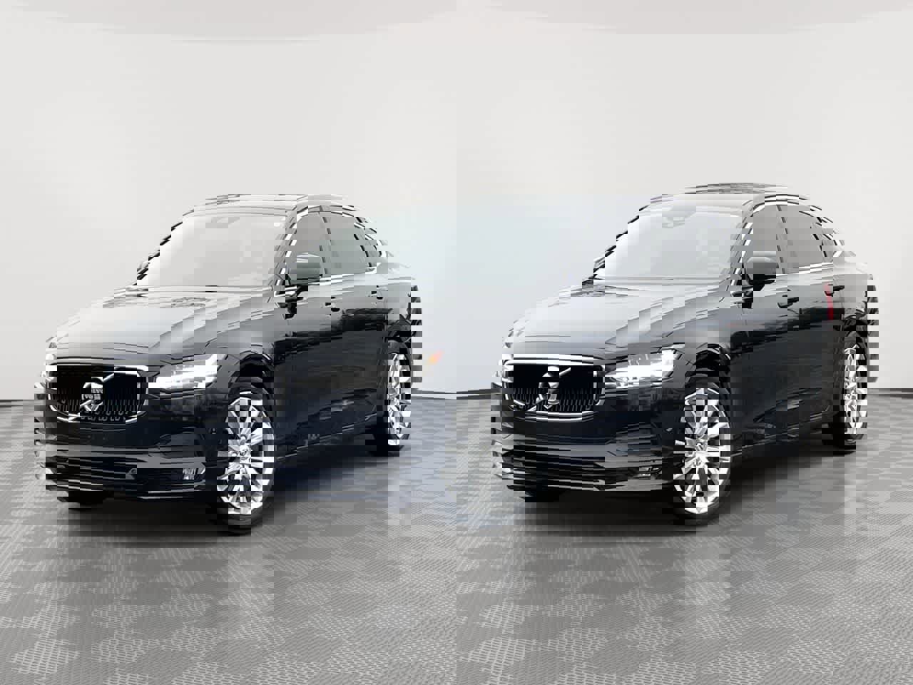 Used 2018 Volvo S90 T6 Momentum w/ Convenience Package