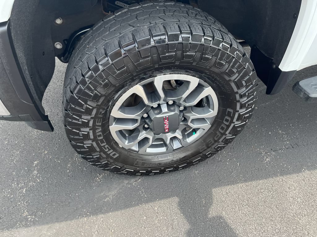 Used 2024 GMC Sierra 2500 SLE w/ SLE Convenience Package AWD/4WD image 9