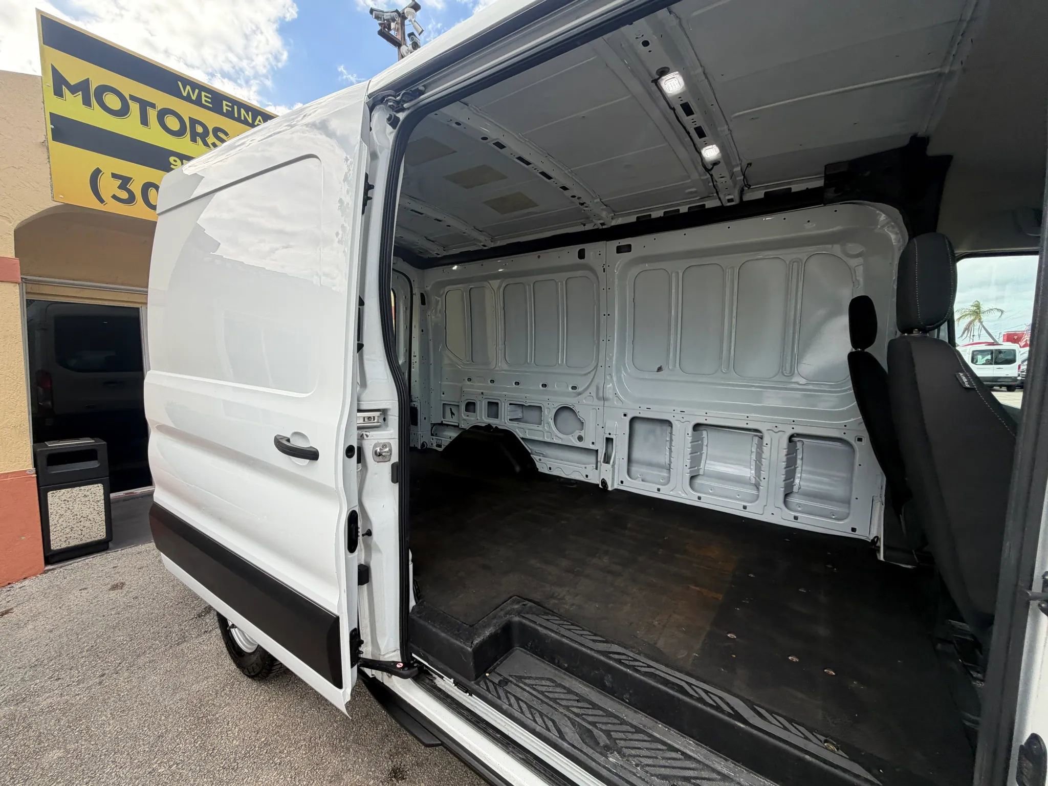 Used 2020 Ford Transit 350 Medium Roof w/ Interior Upgrade Package RWD image 9