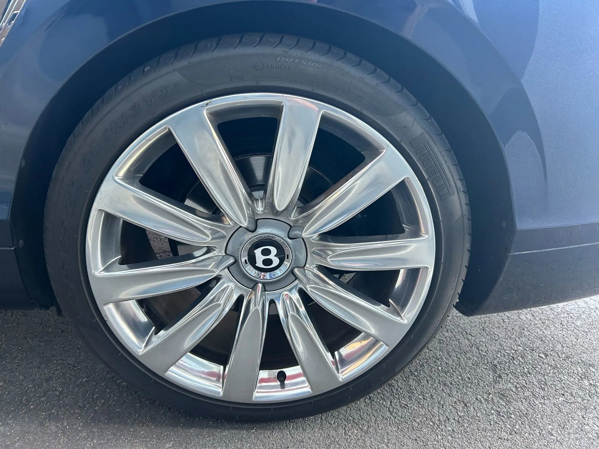 Used 2015 Bentley Flying Spur V8 image 20