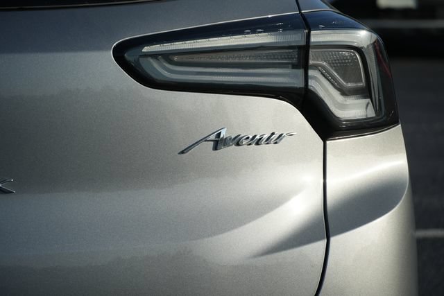 Used 2024 Buick Encore GX Avenir FWD image 9