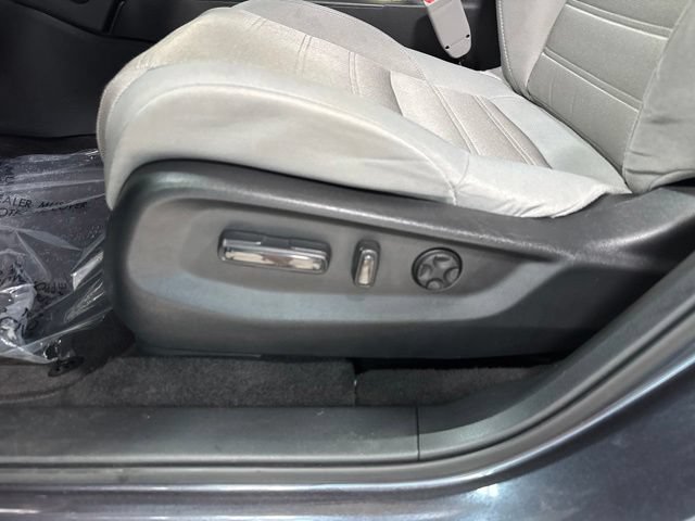 Used 2019 Honda CR-V EX image 6