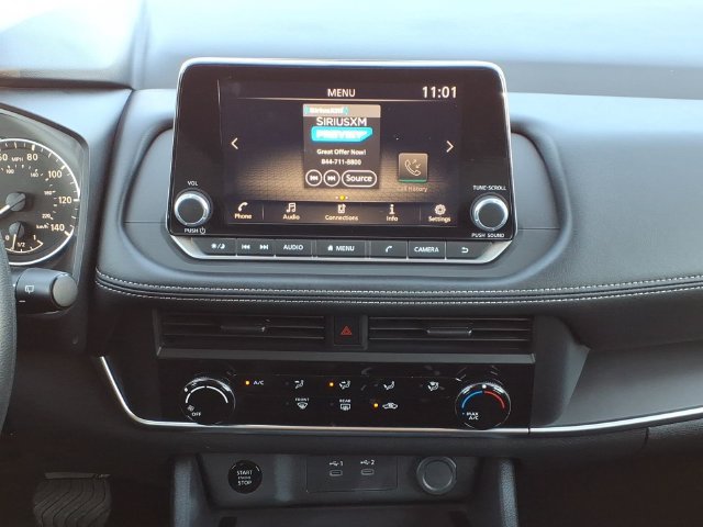 Used 2024 Nissan Rogue S AWD/4WD image 13