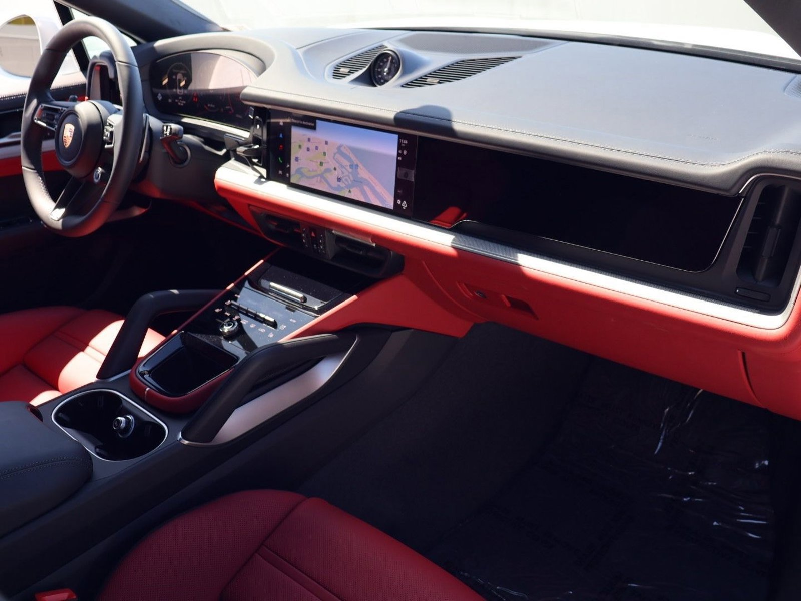 New 2026 Porsche Cayenne Coupe image 25