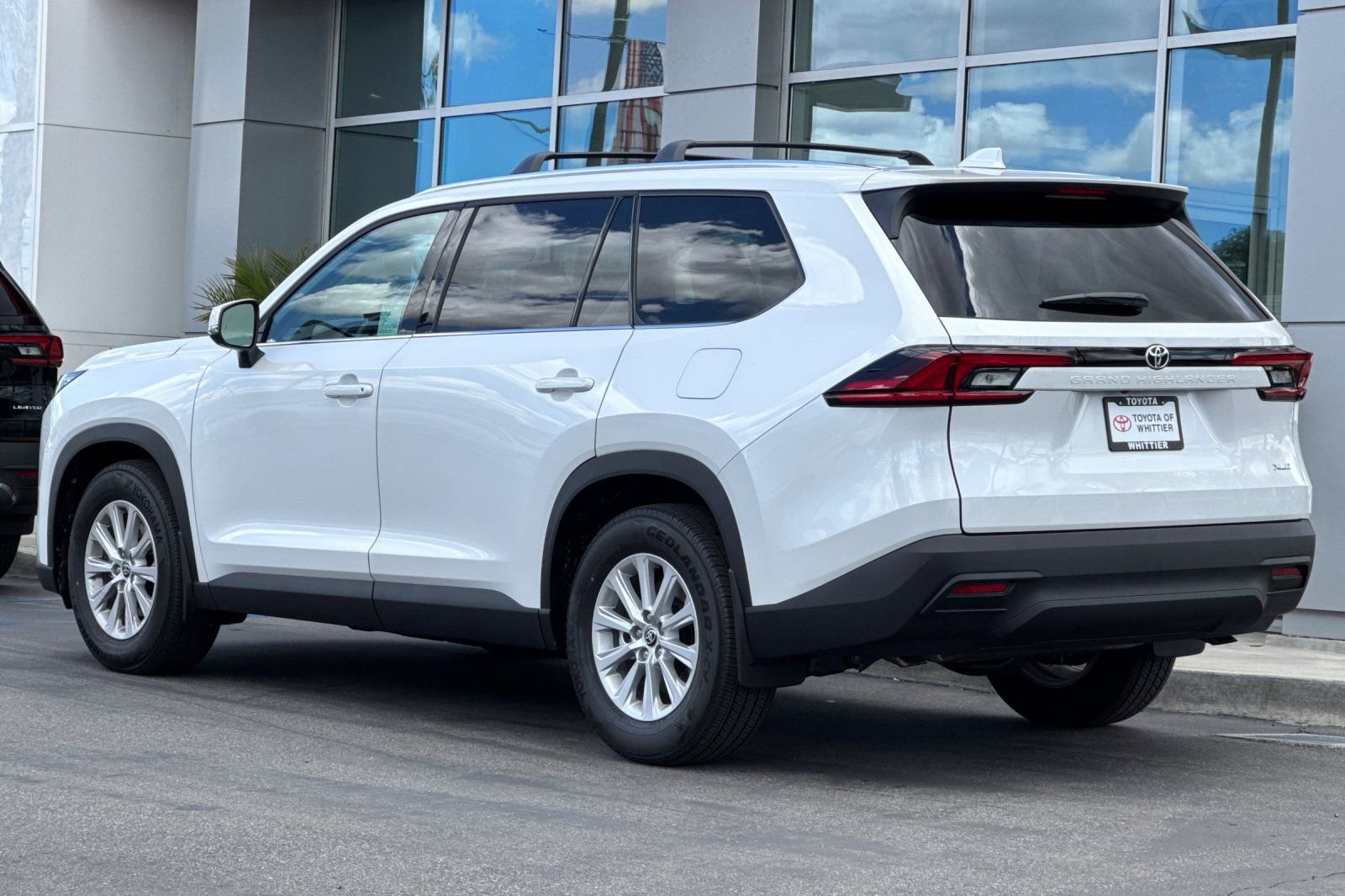 Used 2026 Toyota Grand Highlander XLE image 7