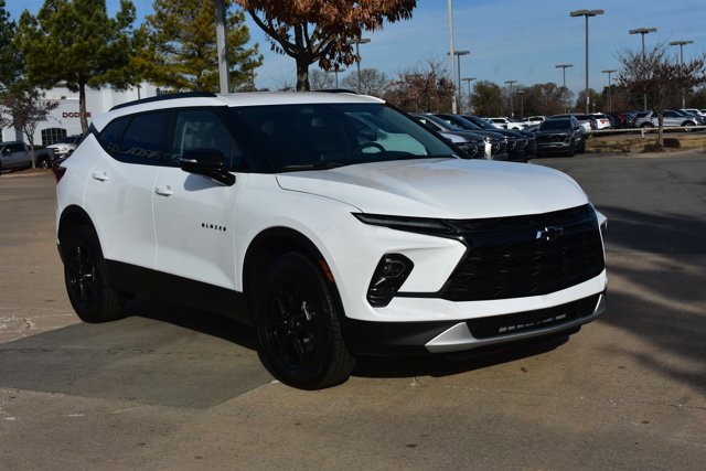 New 2026 Chevrolet Blazer LT w/ Midnight/Sport Edition image 3