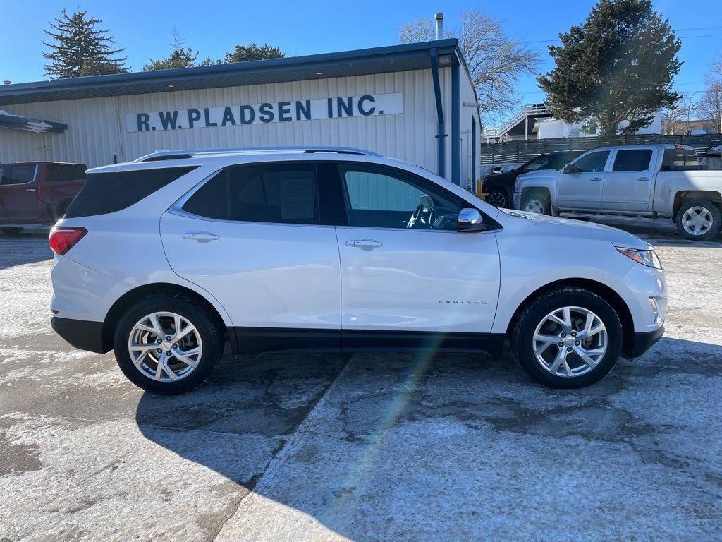 Used 2018 Chevrolet Equinox Premier image 17