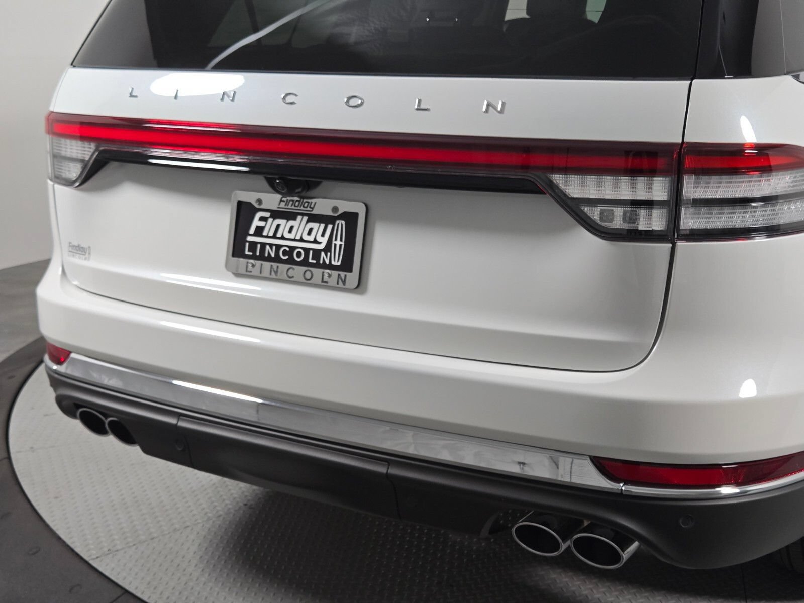 New 2026 Lincoln Aviator AWD image 5