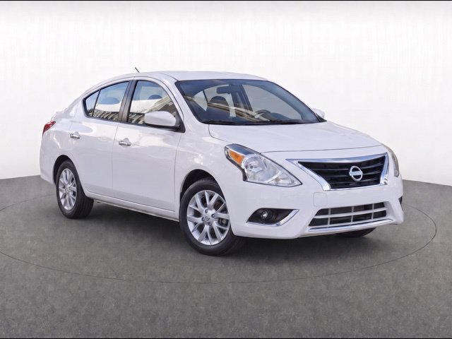 Used 2018 Nissan Versa SV w/ SV Special Edition Package FWD image 1
