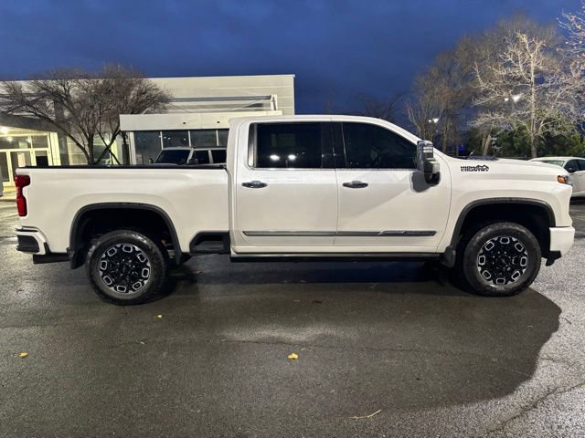 Used 2024 Chevrolet Silverado 3500 High Country w/ Technology Package image 9