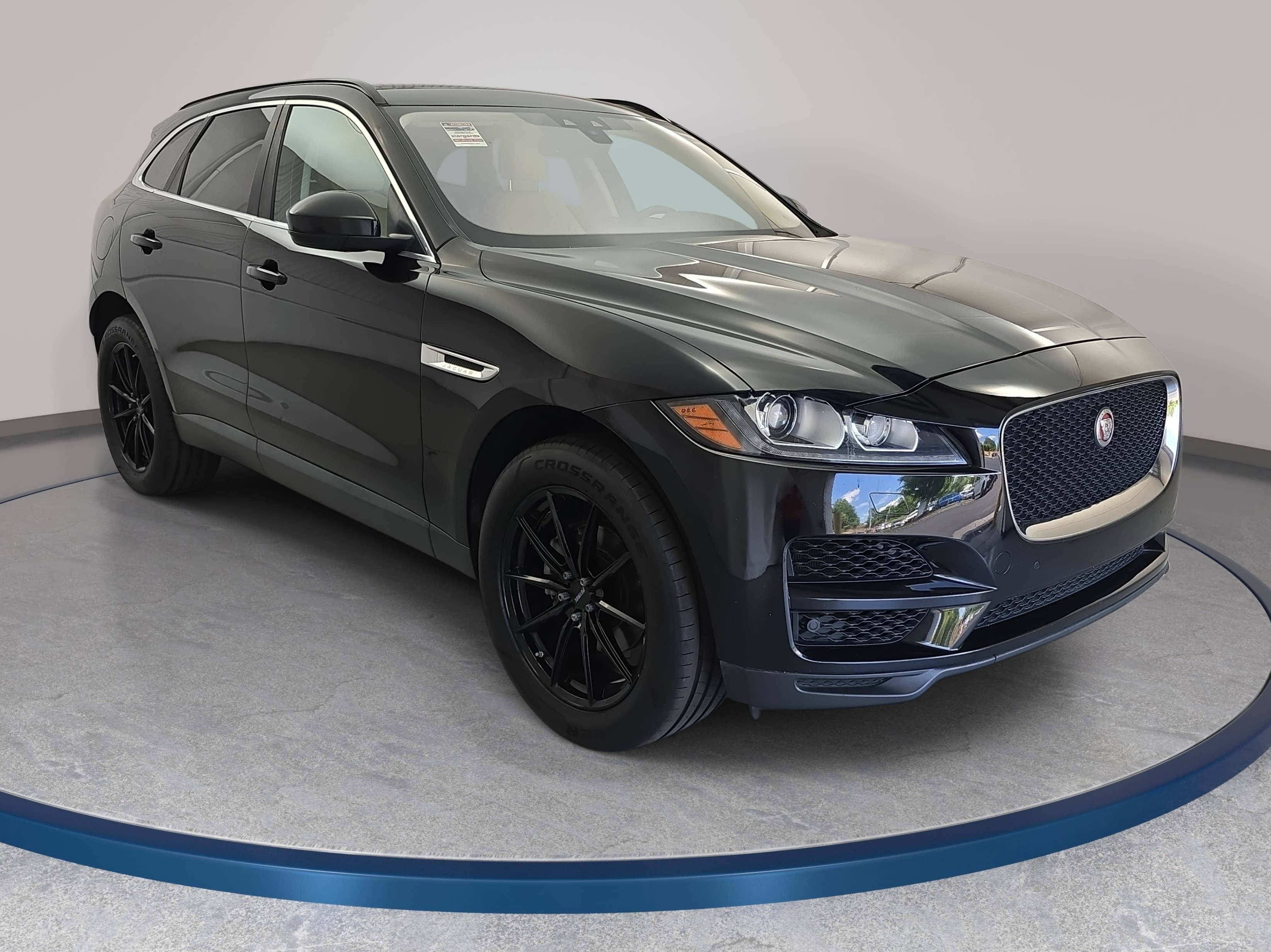 Used 2019 Jaguar F-PACE Premium AWD/4WD image 3