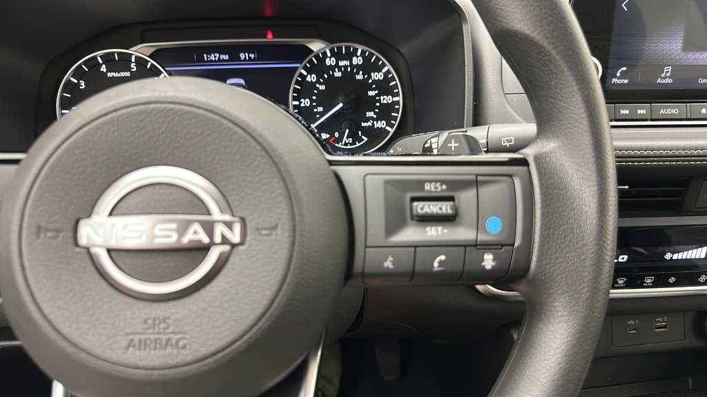 Used 2023 Nissan Rogue SV AWD/4WD image 19