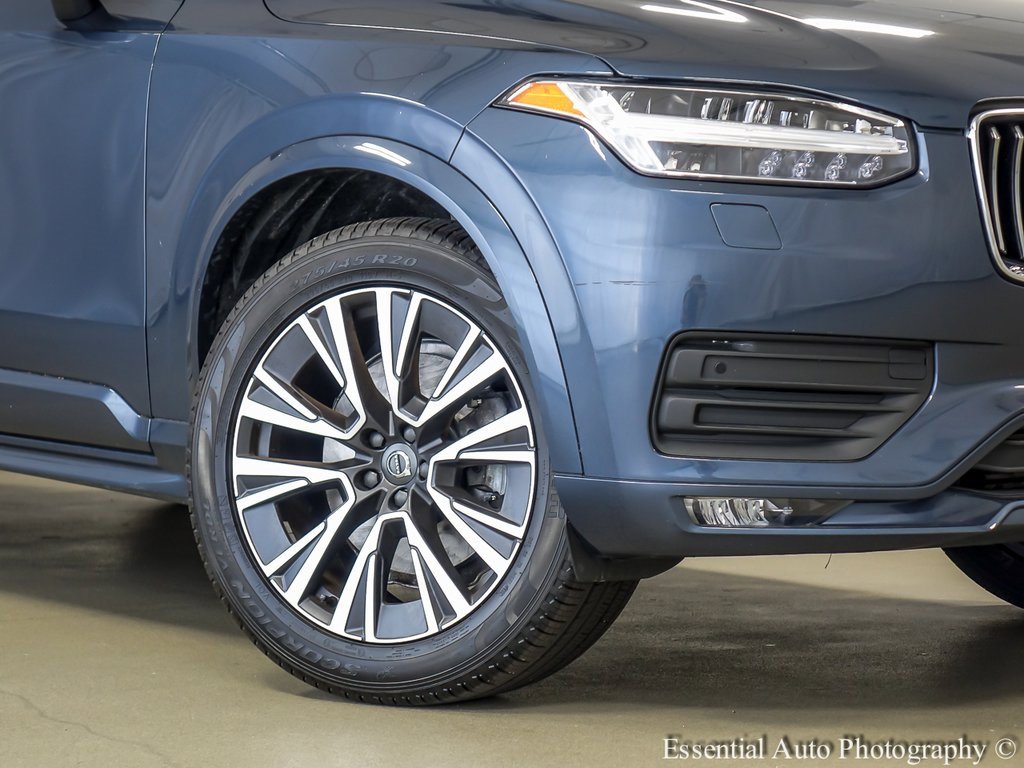 Used 2022 Volvo XC90 T6 Momentum w/ Protection Package image 4