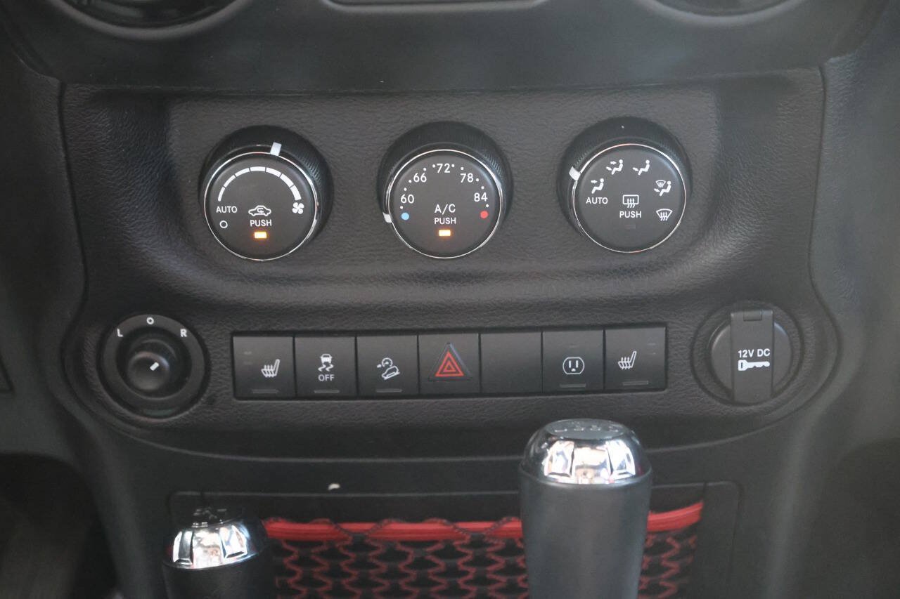 Used 2018 Jeep Wrangler Unlimited Rubicon AWD/4WD image 20